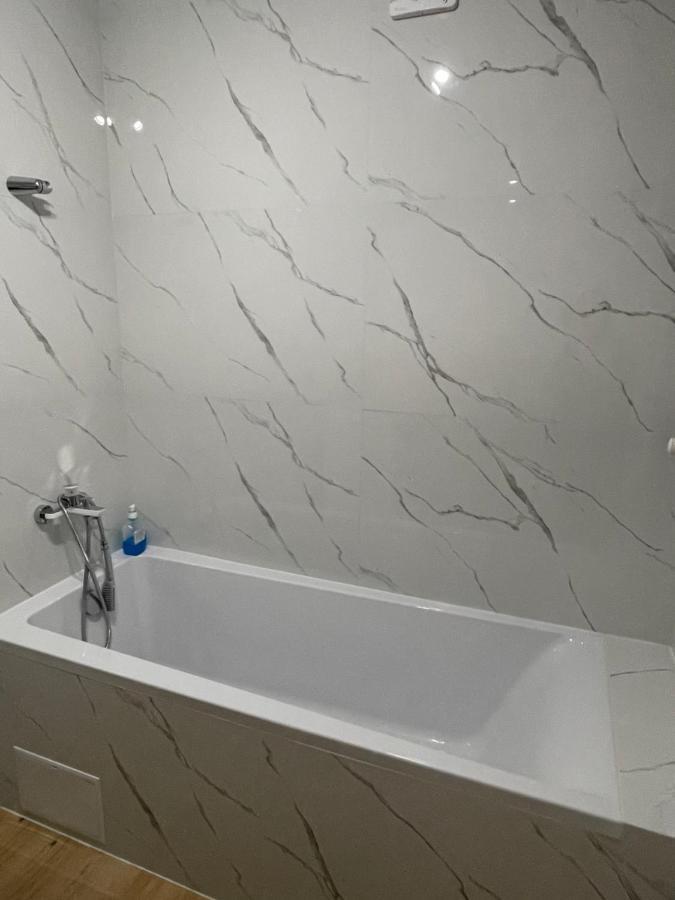 Vip Квартира В Центре Города, Новостойка В Жк Prestige Apаrtments, Ровно 外观 照片